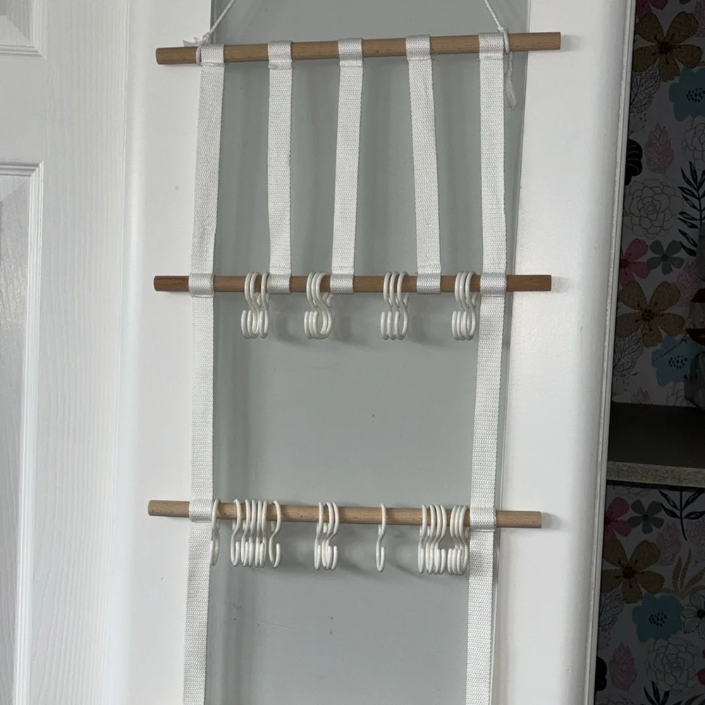 Girls headband and clip bows holder display